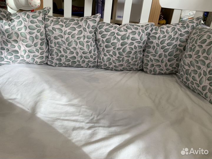 Бортики в кроватку