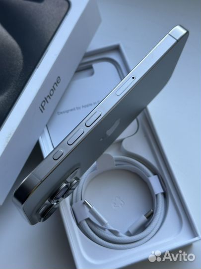 iPhone 15 Pro, 256 ГБ