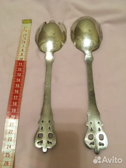 Набор столовых приборов для сервировки стола