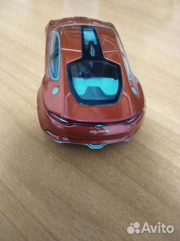 Коллекционная модель машинка