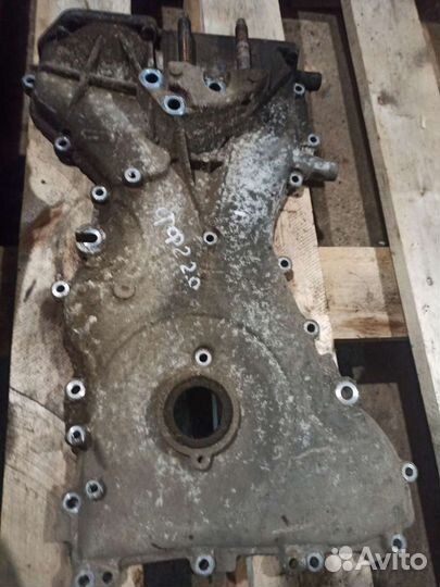 Боковая крышка цепи грм для Ford Focus 2 (2.0л)