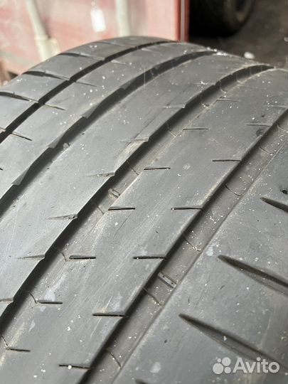 Michelin Pilot Sport 4 S 295/25 R22