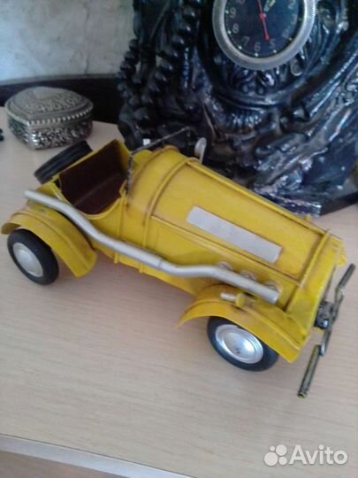 Машинка жестяная
