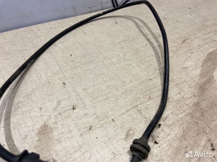 Датчик ABS задний Mercedes C180 C204 271.820 2012