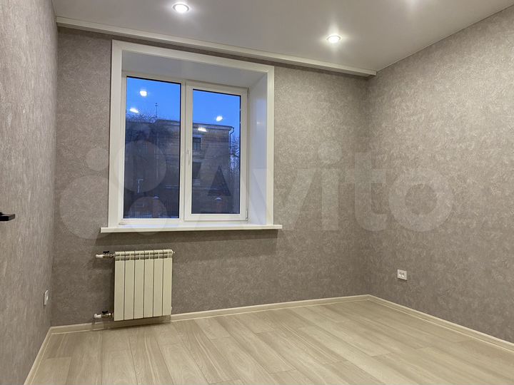 2-к. квартира, 43 м², 1/2 эт.