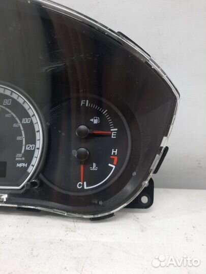 Щиток приборов (приборная панель) Suzuki Swift