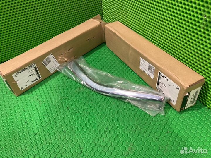 Накладка бампера передняя левая Mitsubishi