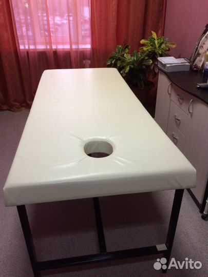 Стол массажный