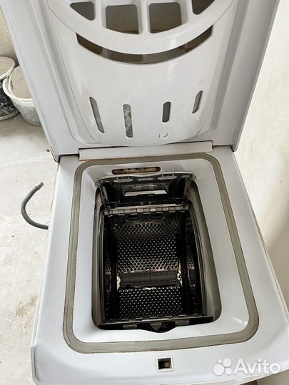 Стиральная машинка аристон