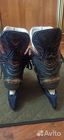 Хоккейные коньки bauer