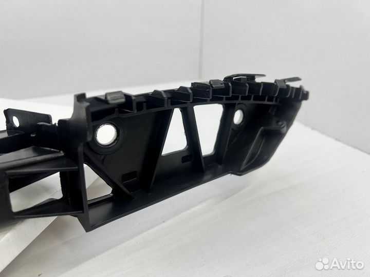 Крепление бампера левое Volkswagen polo 10-20