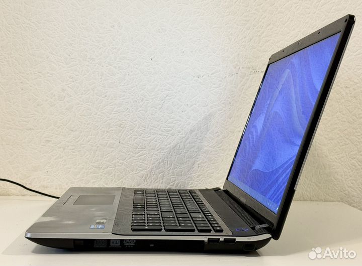 Samsung (i3 2.30GHz/16gb ddr3l/520MX 1gb/SSD+HDD)