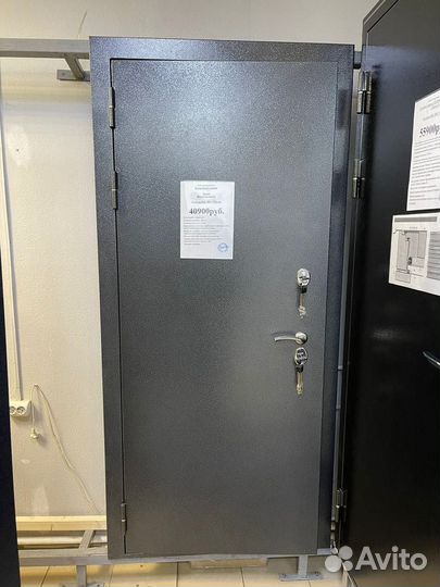 Дверь входная металлическая