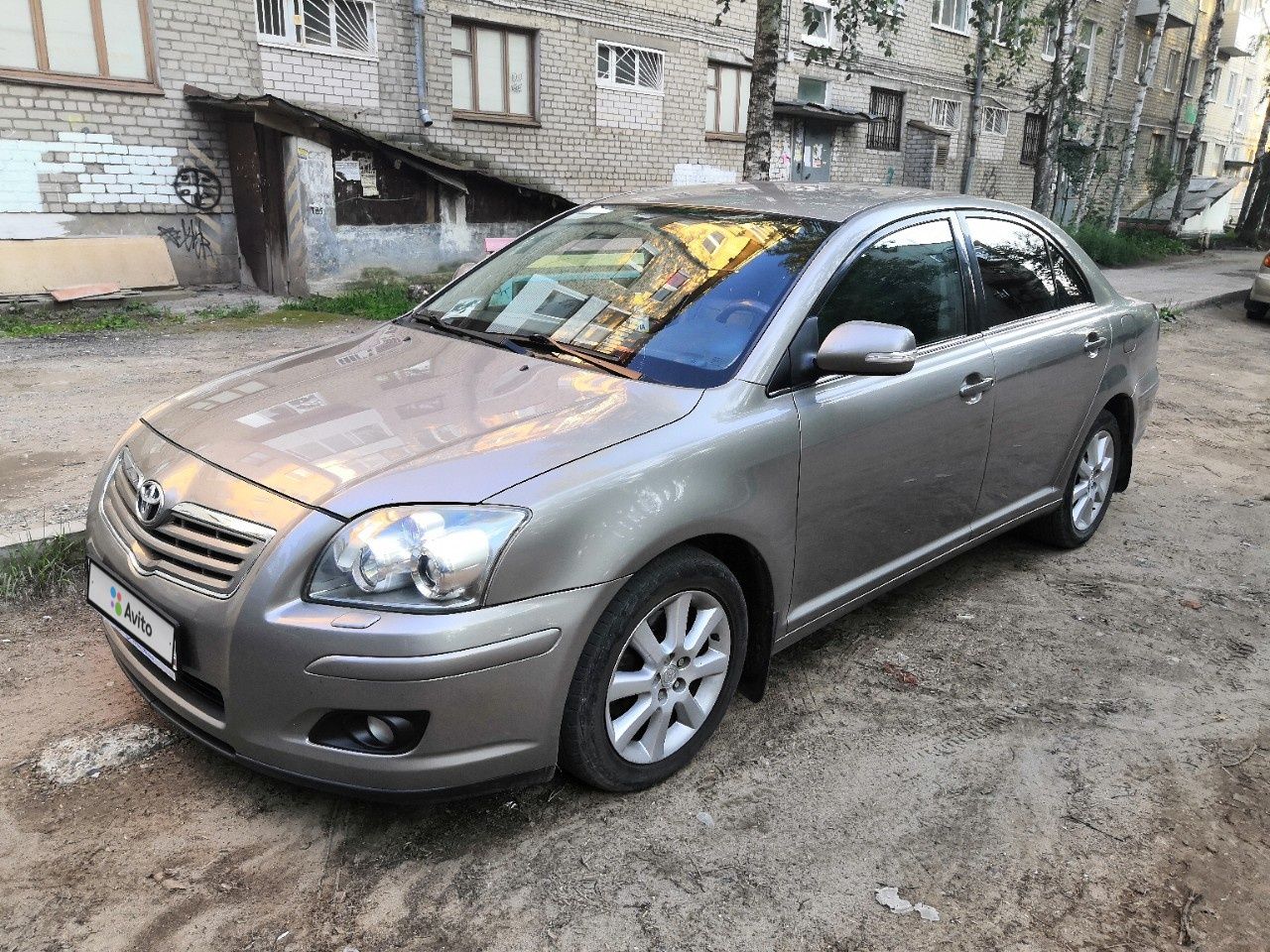 Toyota Avensis: фото владельца