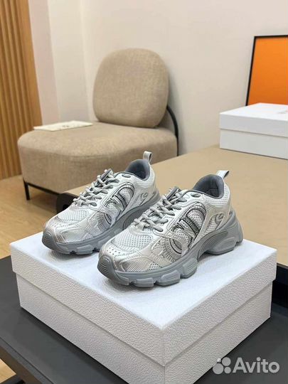 Кроссовки Dior