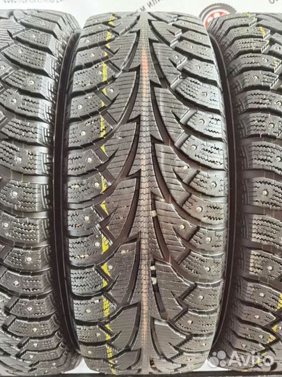 Hankook Winter I'Pike 215/65 R17 98T