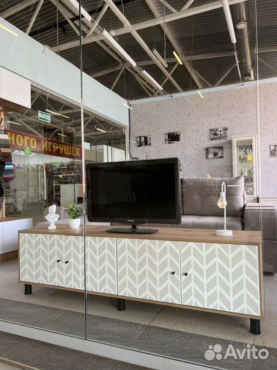 Тумба под телевизор