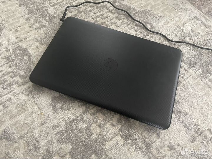 HP core i3-5005u / 4gb / R5-2gb