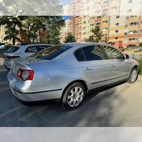 Volkswagen Passat 1.8 AMT, 2010, 250 000 км, с пробегом, цена 710 000 руб.