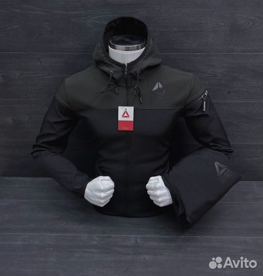 Спортивный костюм мужской Reebok