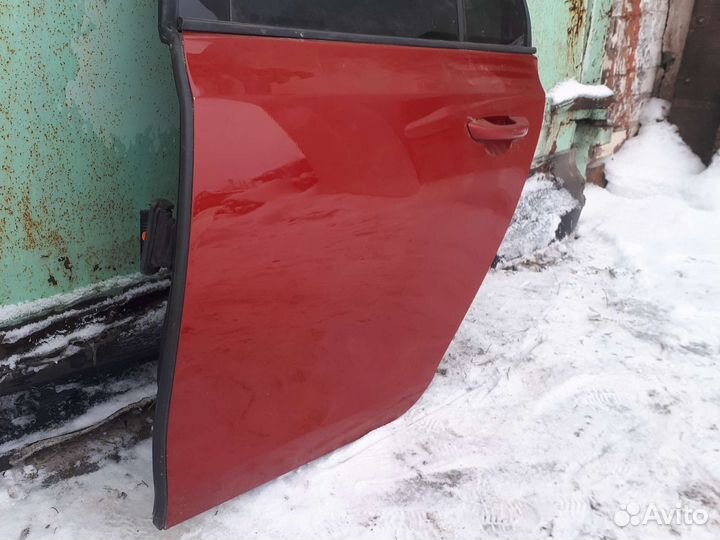 Задняя левая дверь фольксваген гольф 6