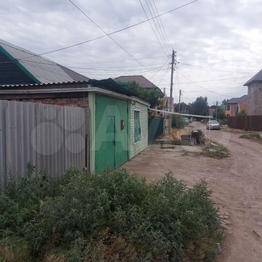 3-к. квартира, 90 м², 1/1 эт.