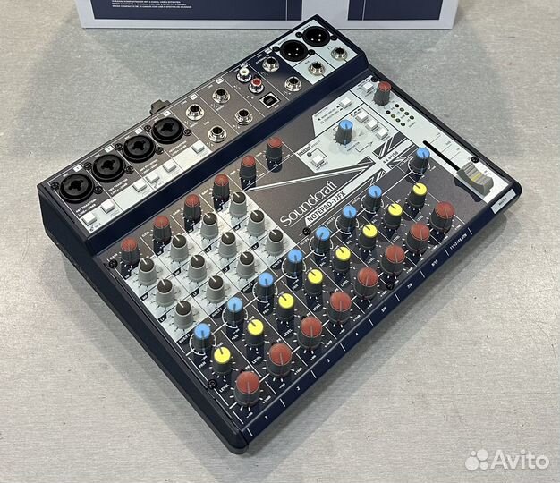 Микшерный пульт