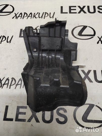 Дефлектор радиатора передний правый Lexus Rx4