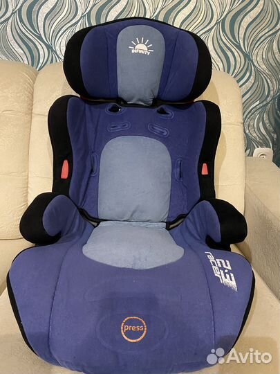 Автомобильное кресло
