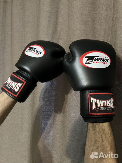 Боксерские перчатки 14 oz