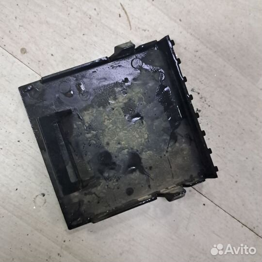 Нижняя решетка в бампер бмв е63 51117008823