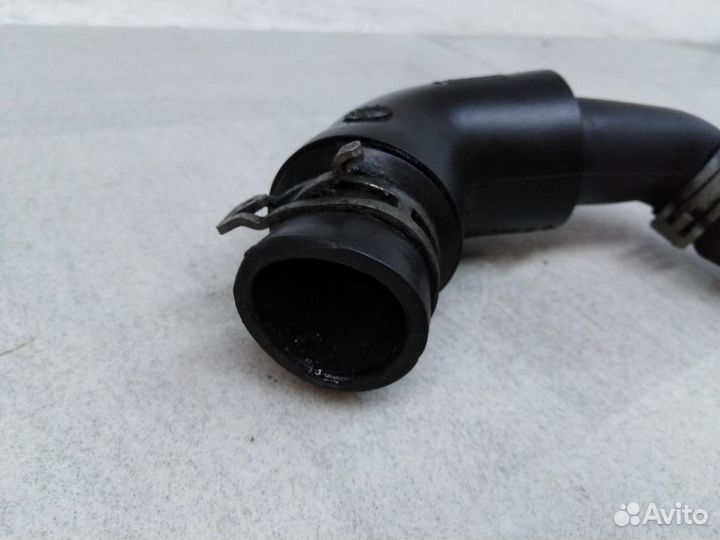 Патрубок картерных газов