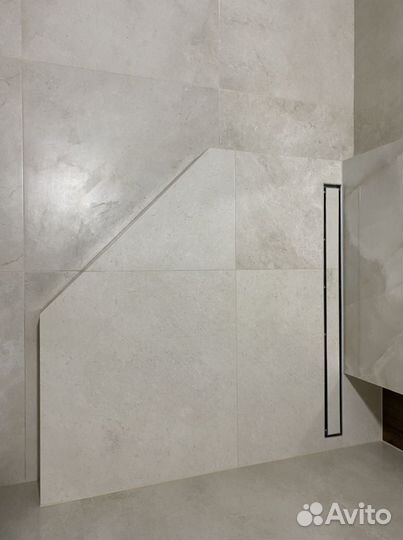 Укладка кафельной плитки керамогранита мозайки и б