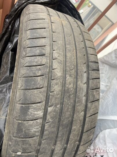 Hankook Dynamic RA03 225/60 R17