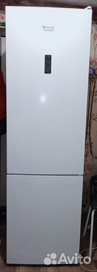 Холодильник Hotpoint Ariston no frost (2017г.)