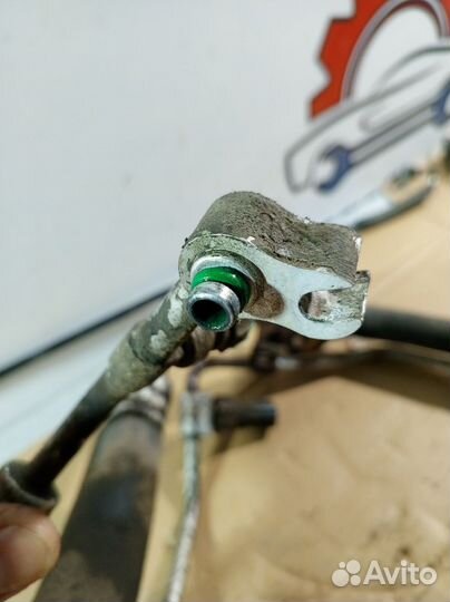 Трубка кондиционера Hyundai Santa Fe