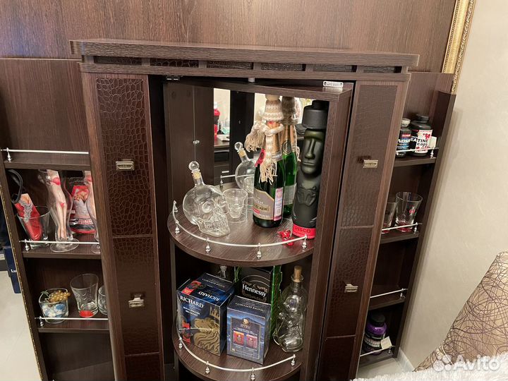 Барный шкаф