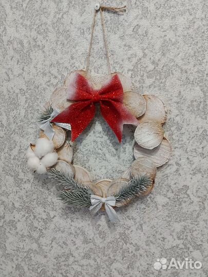 Новогодний венок ручной работы