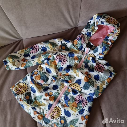 Куртки на девочку