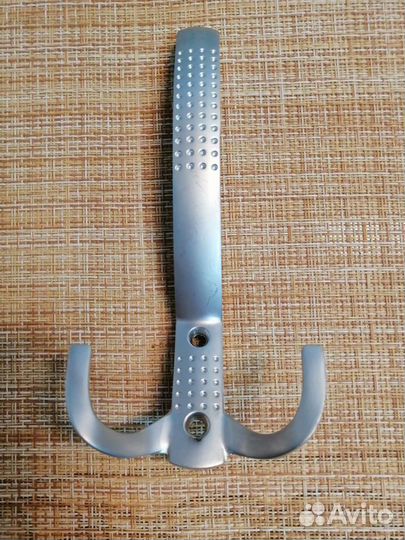 Крючок настенный