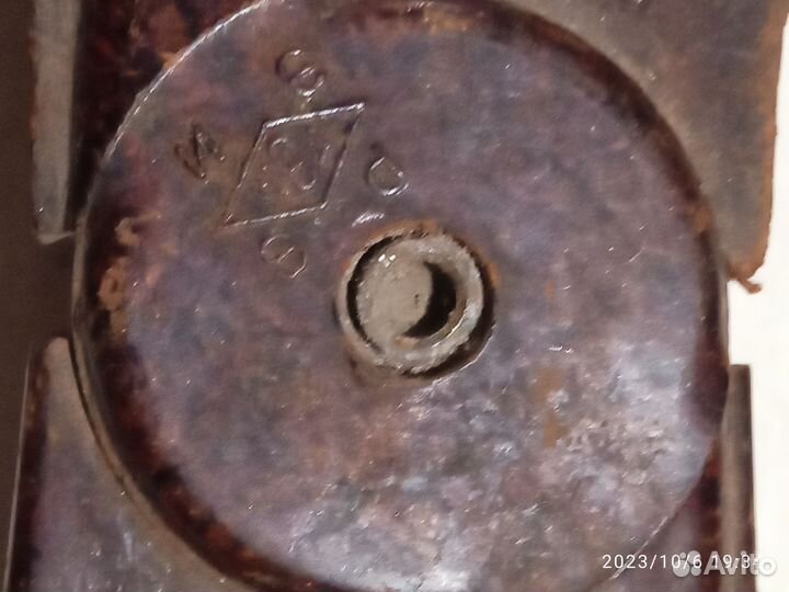 Клещи карболитовые для смены предохранителей СССР