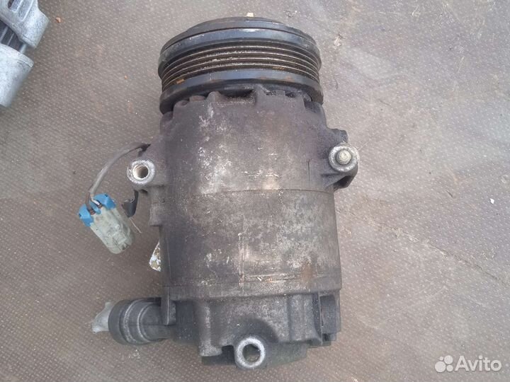Компрессор кондиционера опель
