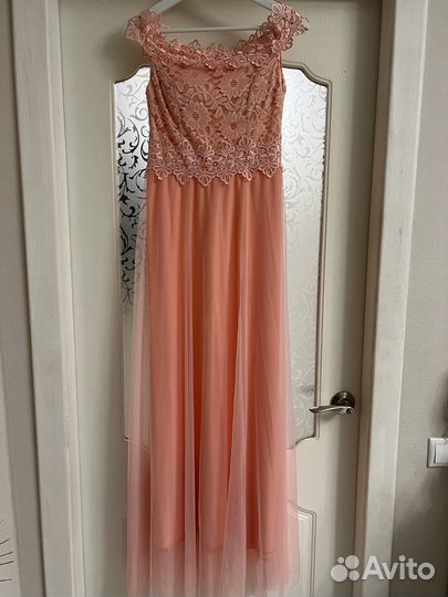 Вечернее платье