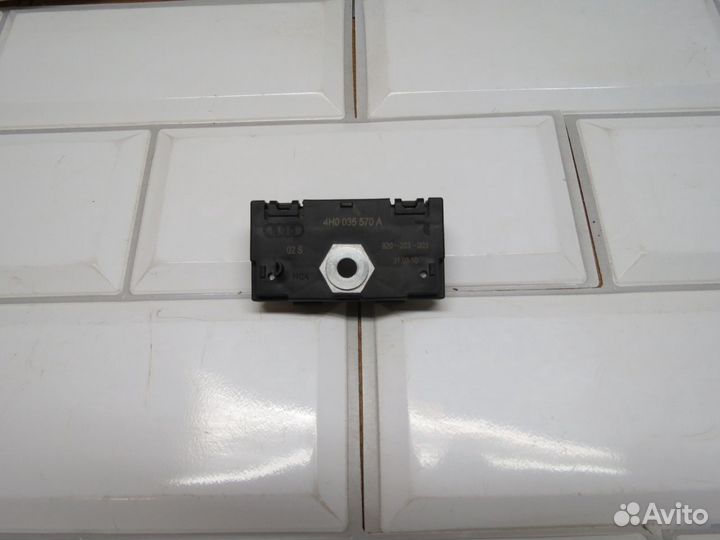 Помехоподавляющий фильтр антенны Audi A8 D4 A8D4