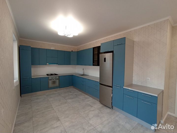 Красивый гарнитур для кухни