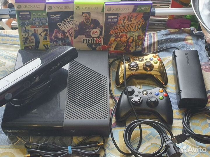 Xbox 360 с Kinect и играми