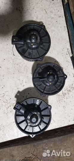 Моторчик вентилятора печки для Toyota