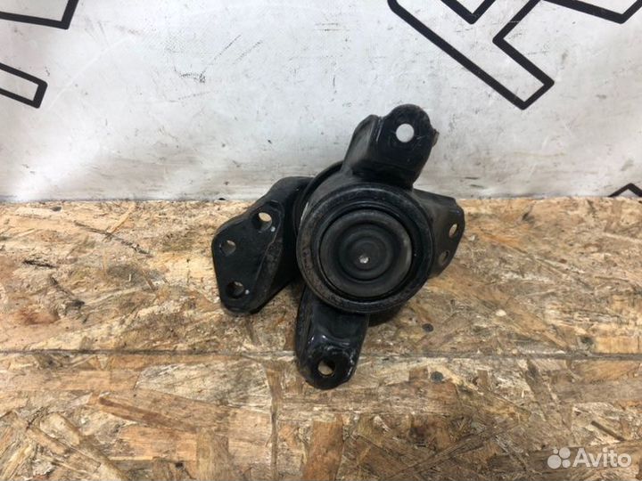 Подушка двигателя правая Kia Soul 2 G4FD Рестайл