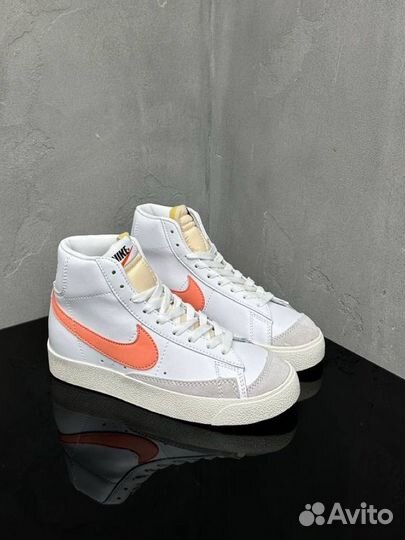 Nike Blazer Mid 77 White Atomic Pink