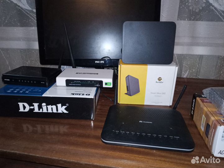 WI-FI роутер huaweyecholifehg8245, Poster R902